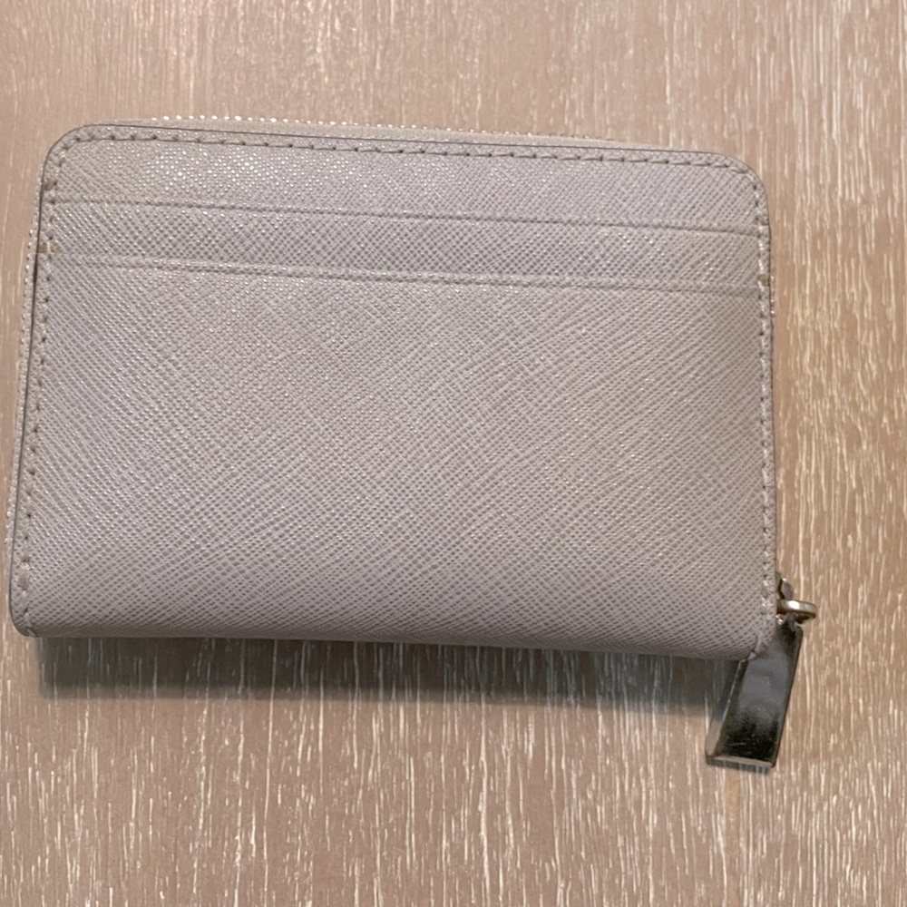 Michael Kors Wallet - Picture 2 of 5